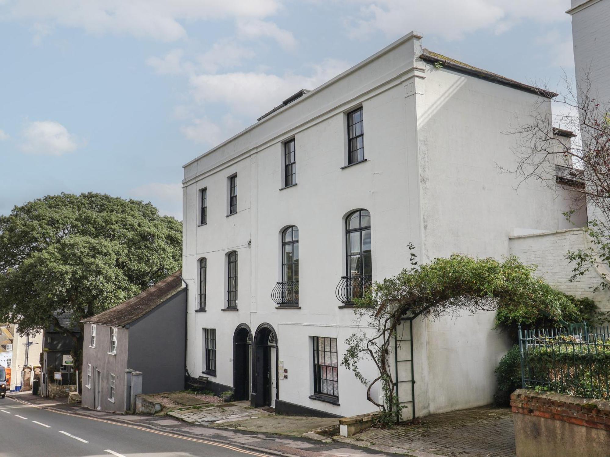Apartment Flat 2, St Agnes House Lyme Regis
